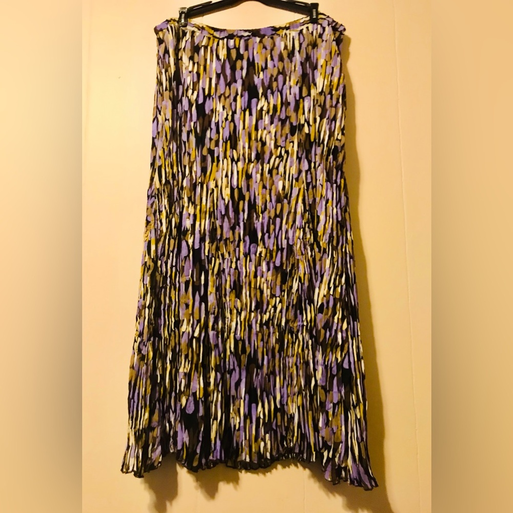 🚨💎 Vintage TanJay Colorful Pleated Maxi Skirt